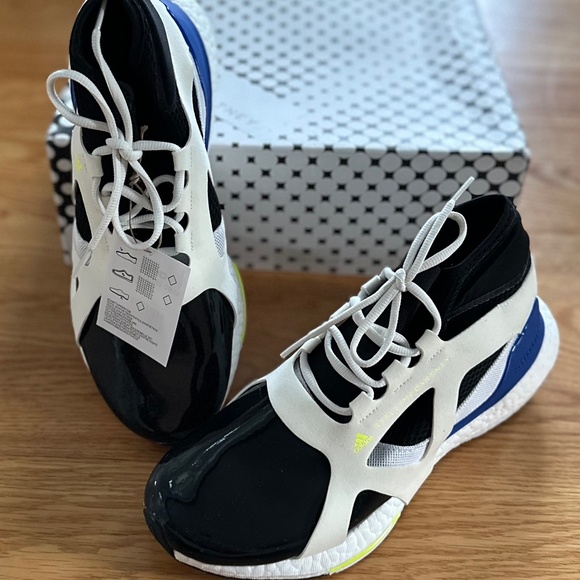 adidas by Stella McCartney aSMC Ultraboost 21 Sneakers (8.5) - Picture 5 of 16